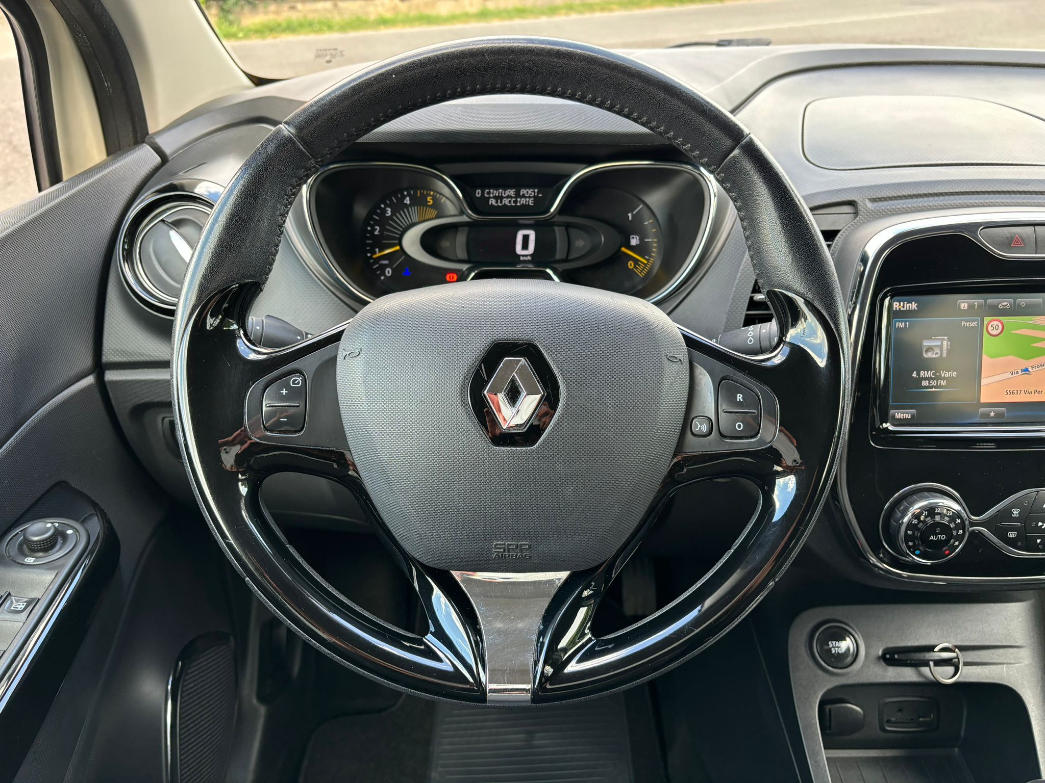 Renault Captur 1.5 dCi 8V 90 CV EDC Energy R-Link - immagine 15