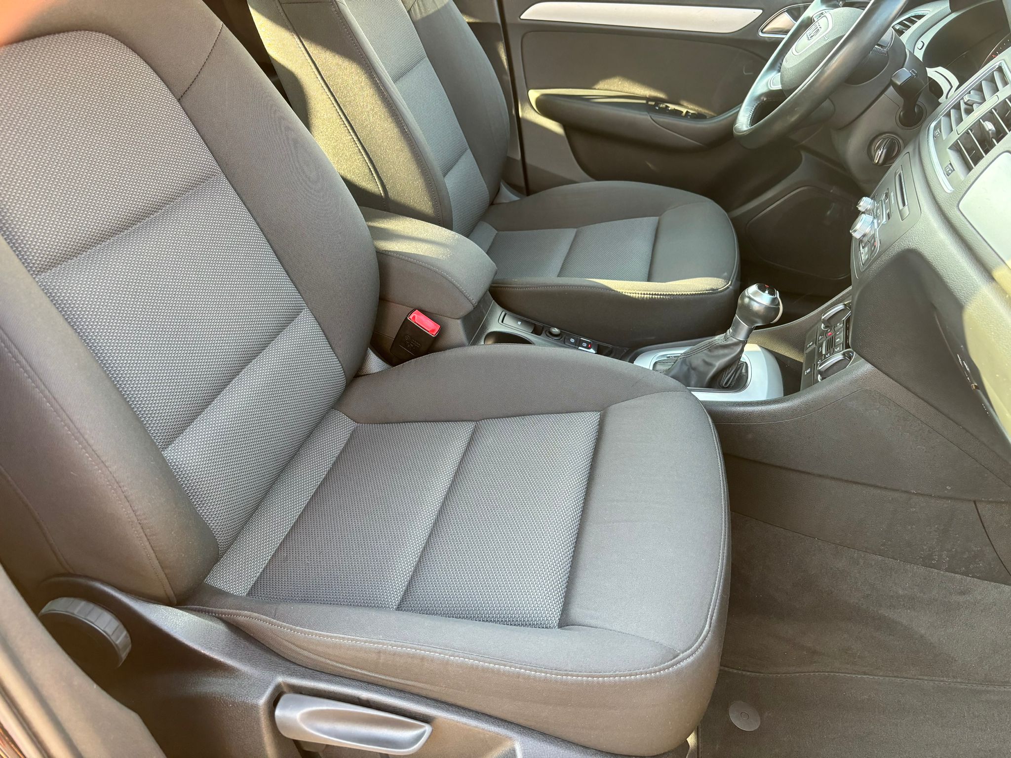 Audi Q3 I 2015 2.0 tdi Business 120cv s-tronic - immagine 10