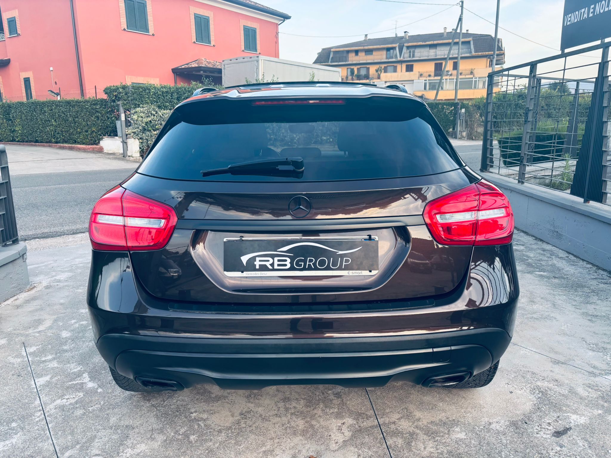 Mercedes-Benz GLA 200-X156 2014 d (cdi) Premium auto "TETTO" - immagine 5