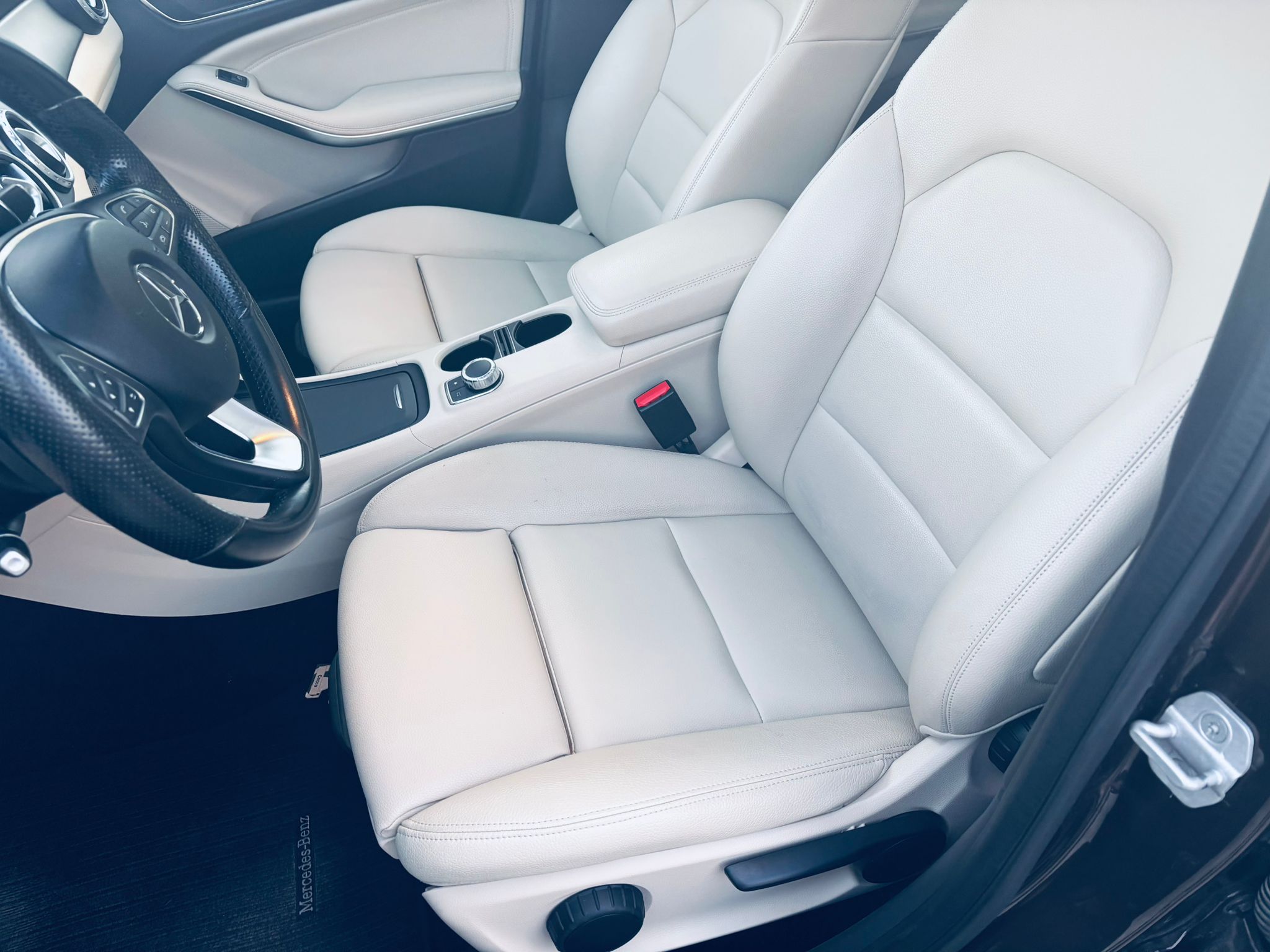 Mercedes-Benz GLA 200-X156 2014 d (cdi) Premium auto "TETTO" - immagine 14