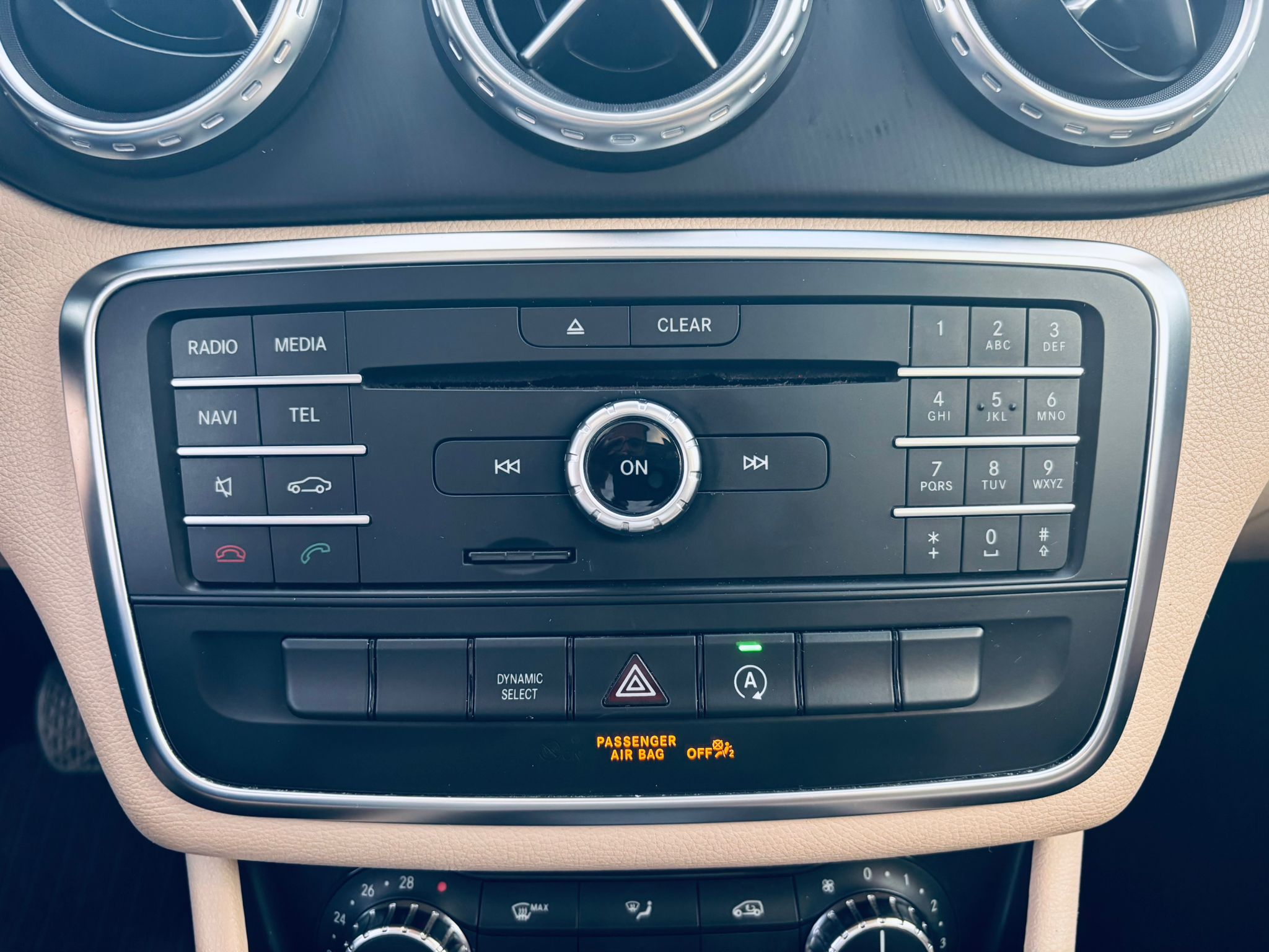 Mercedes-Benz GLA 200-X156 2014 d (cdi) Premium auto "TETTO" - immagine 19