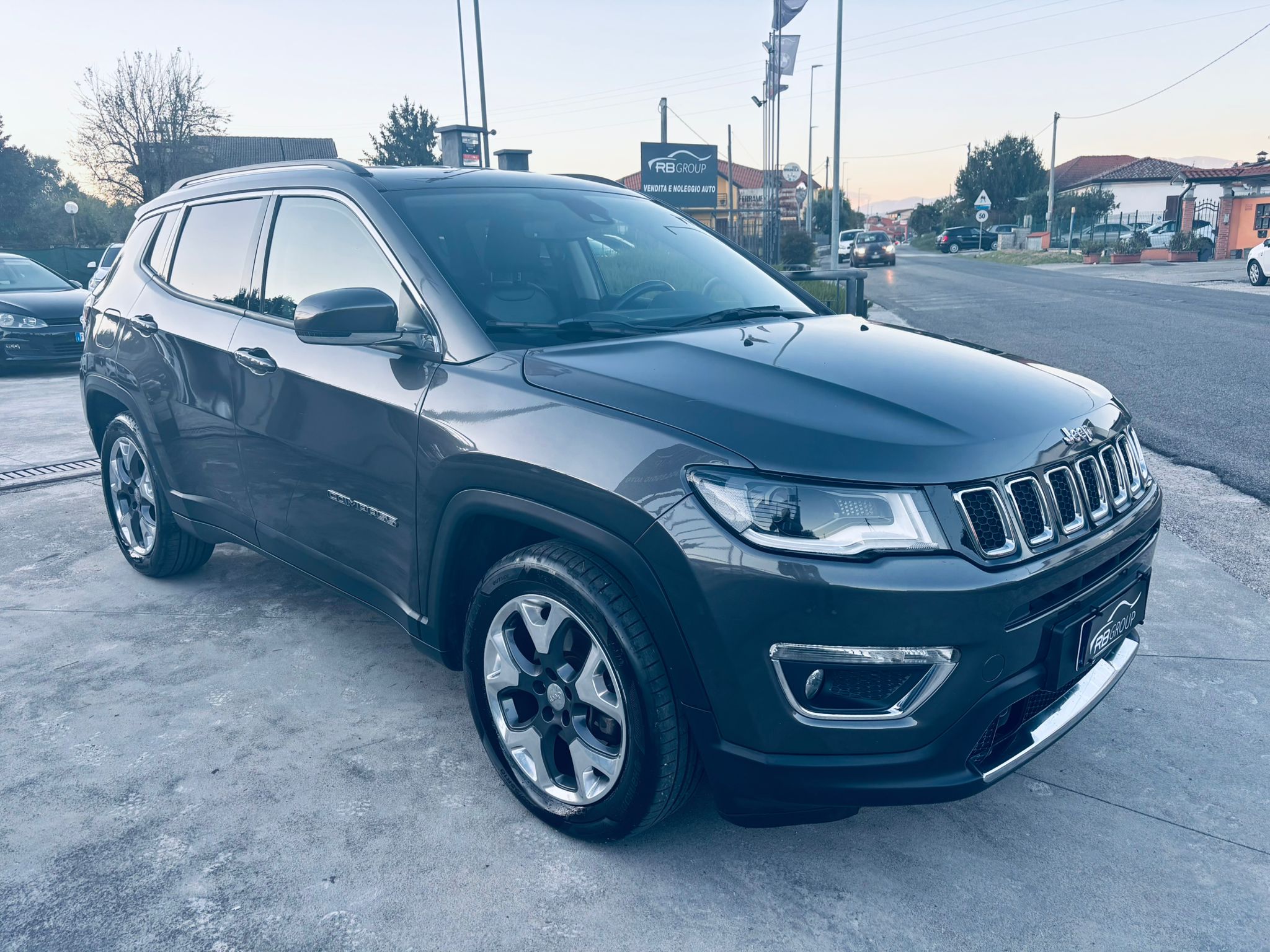 Jeep Compass II 2017 1.6 mjt Limited 2wd 120cv my19 - immagine 3