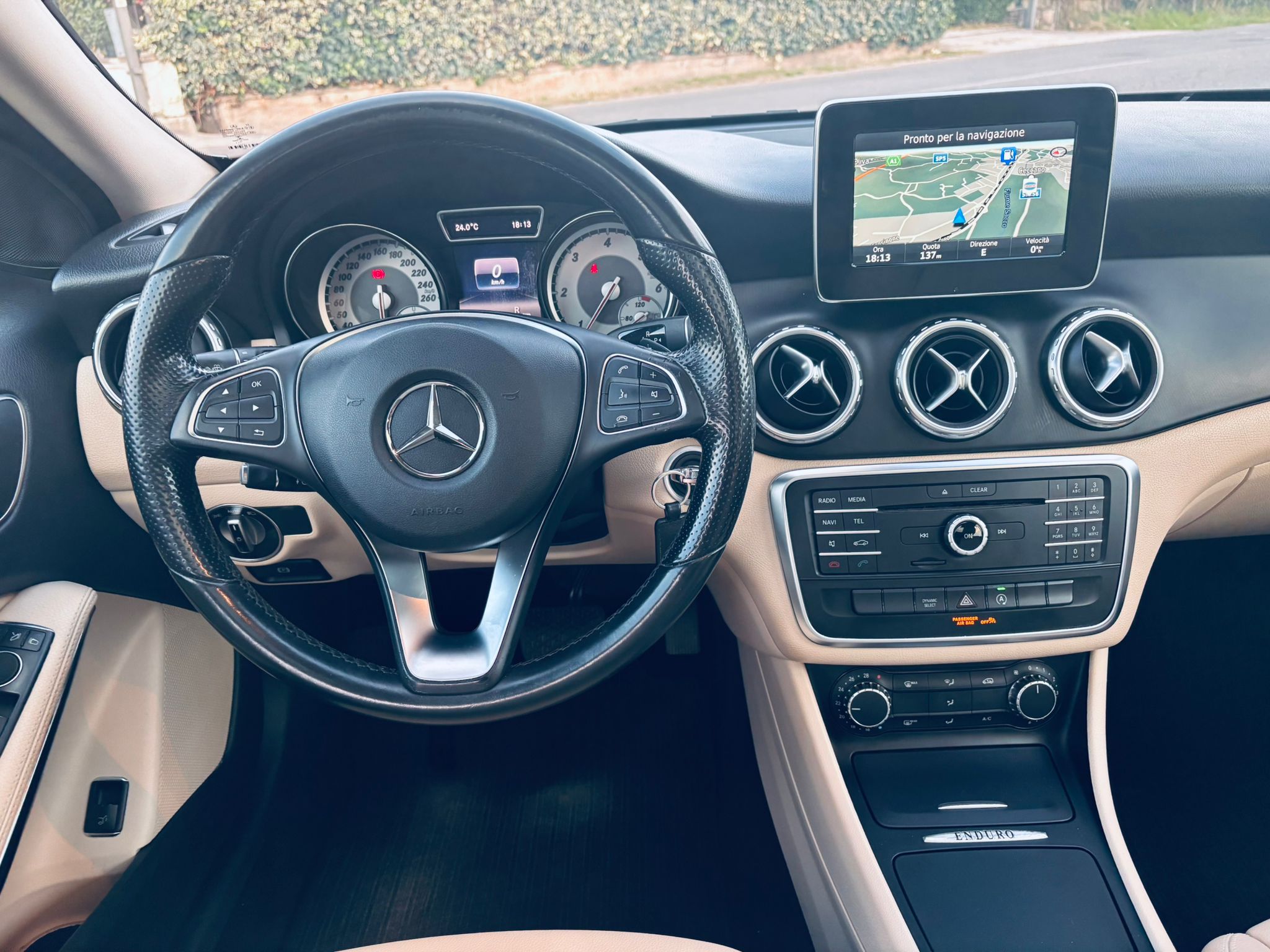 Mercedes-Benz GLA 200-X156 2014 d (cdi) Premium auto "TETTO" - immagine 15