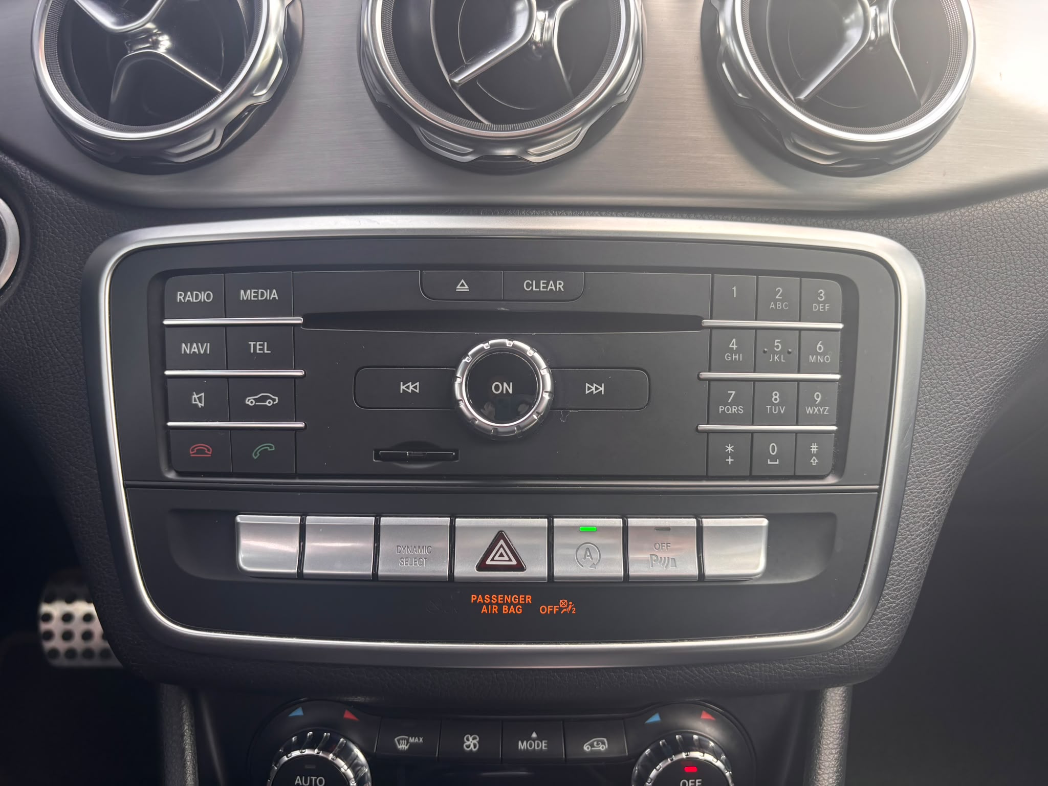 Mercedes-benz GLA 200 d Automatic Premium - immagine 16