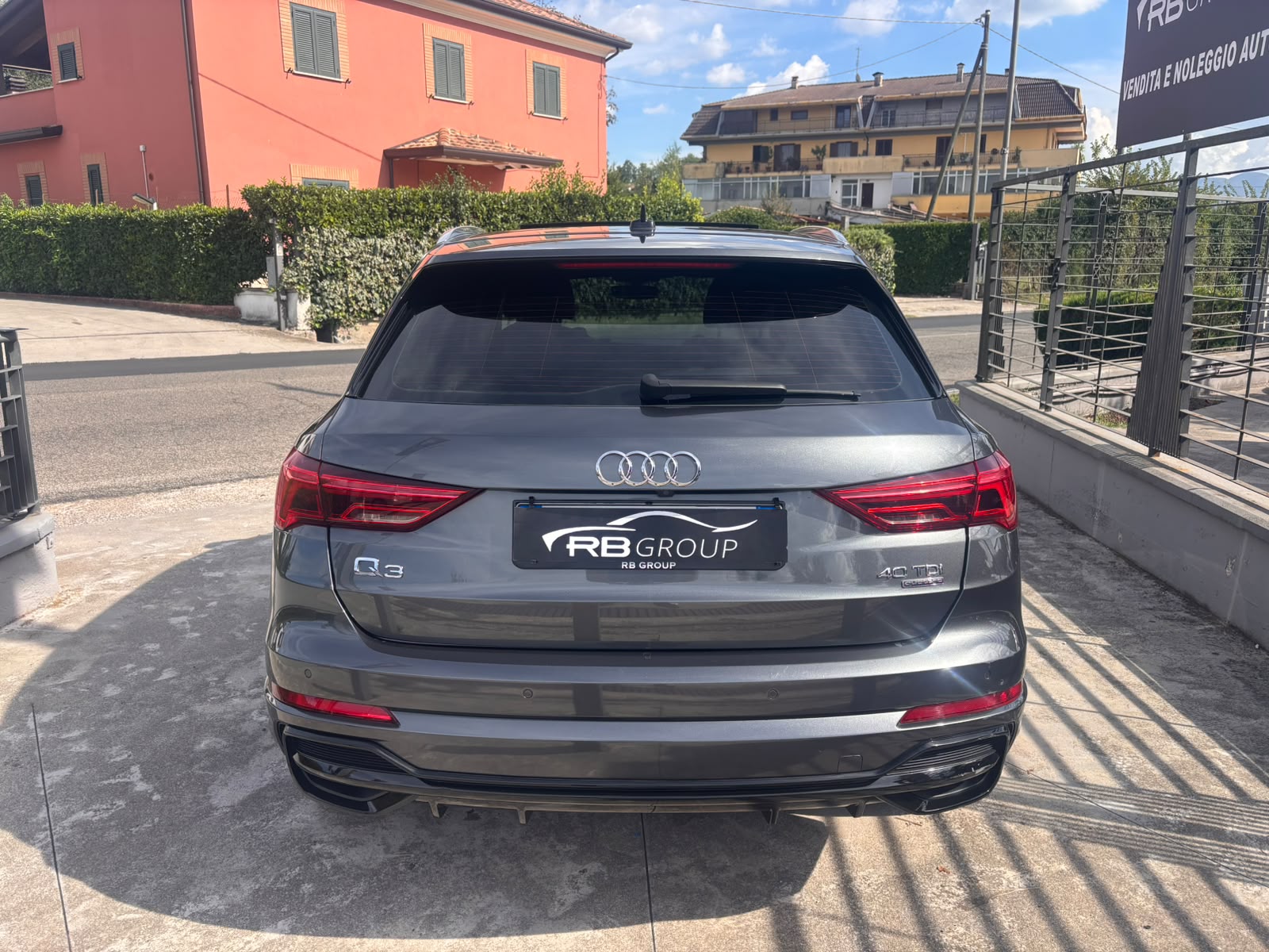 Audi Q3 40 TDI quattro S tronic line edition - immagine 5