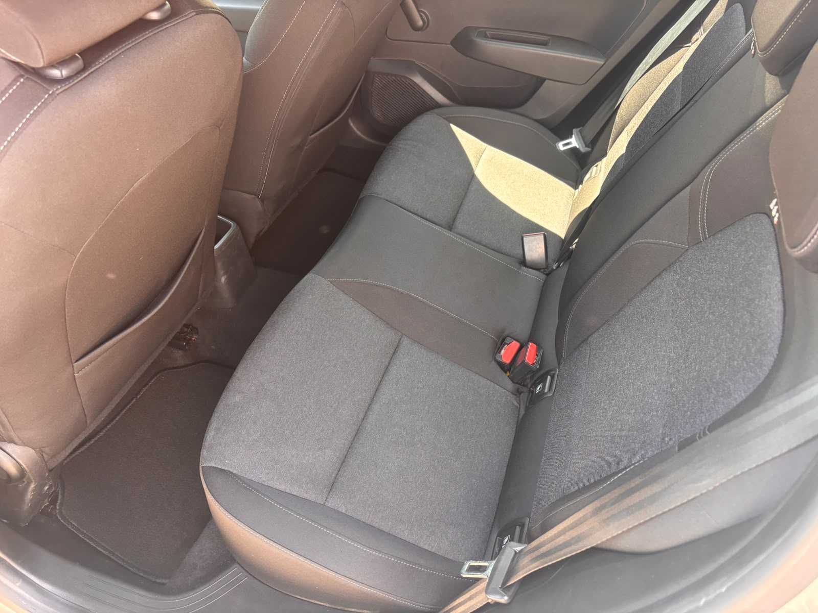 Renault Clio TCe 90 CV 5 porte Zen - immagine 14
