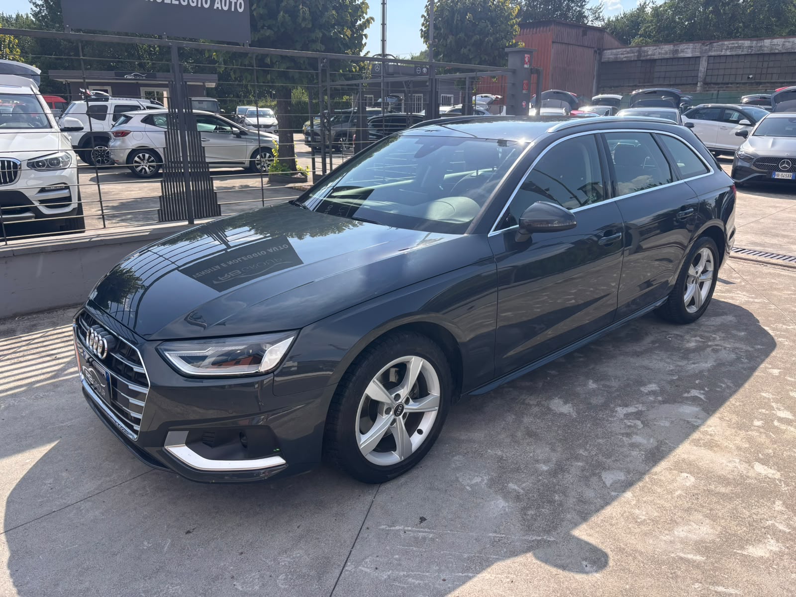 Audi A4 Avant 30 TDI/136 CV S tronic Business Adva