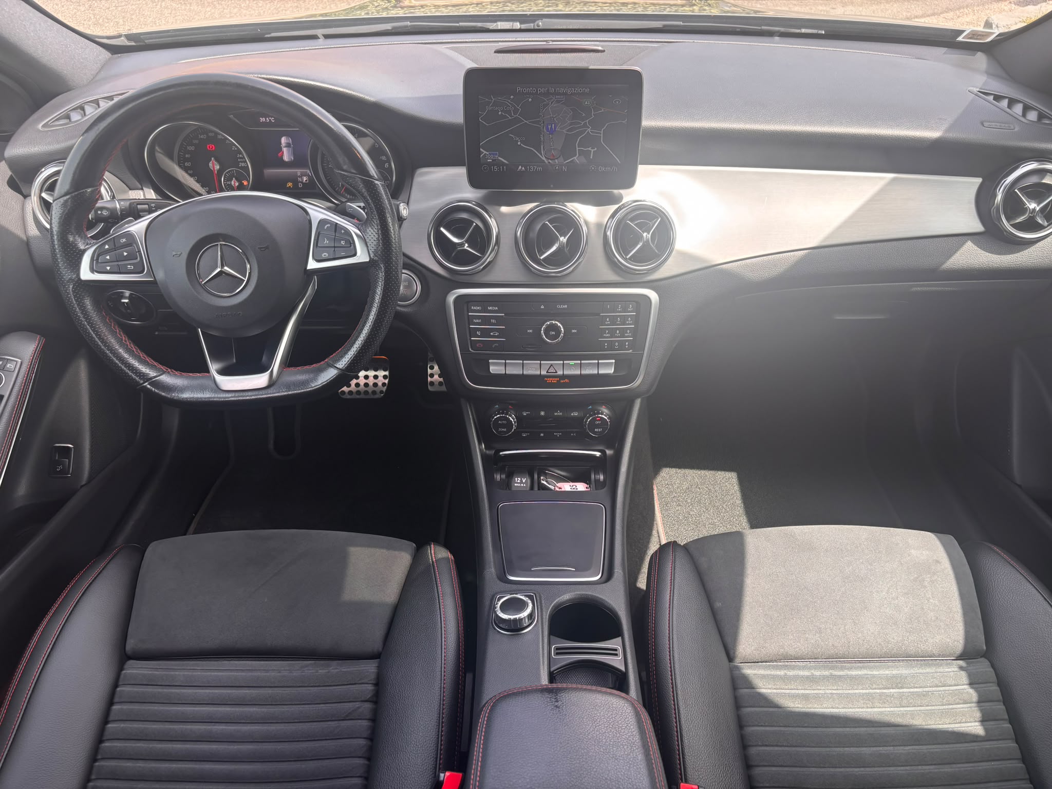 Mercedes-benz GLA 200 d Automatic Premium - immagine 9