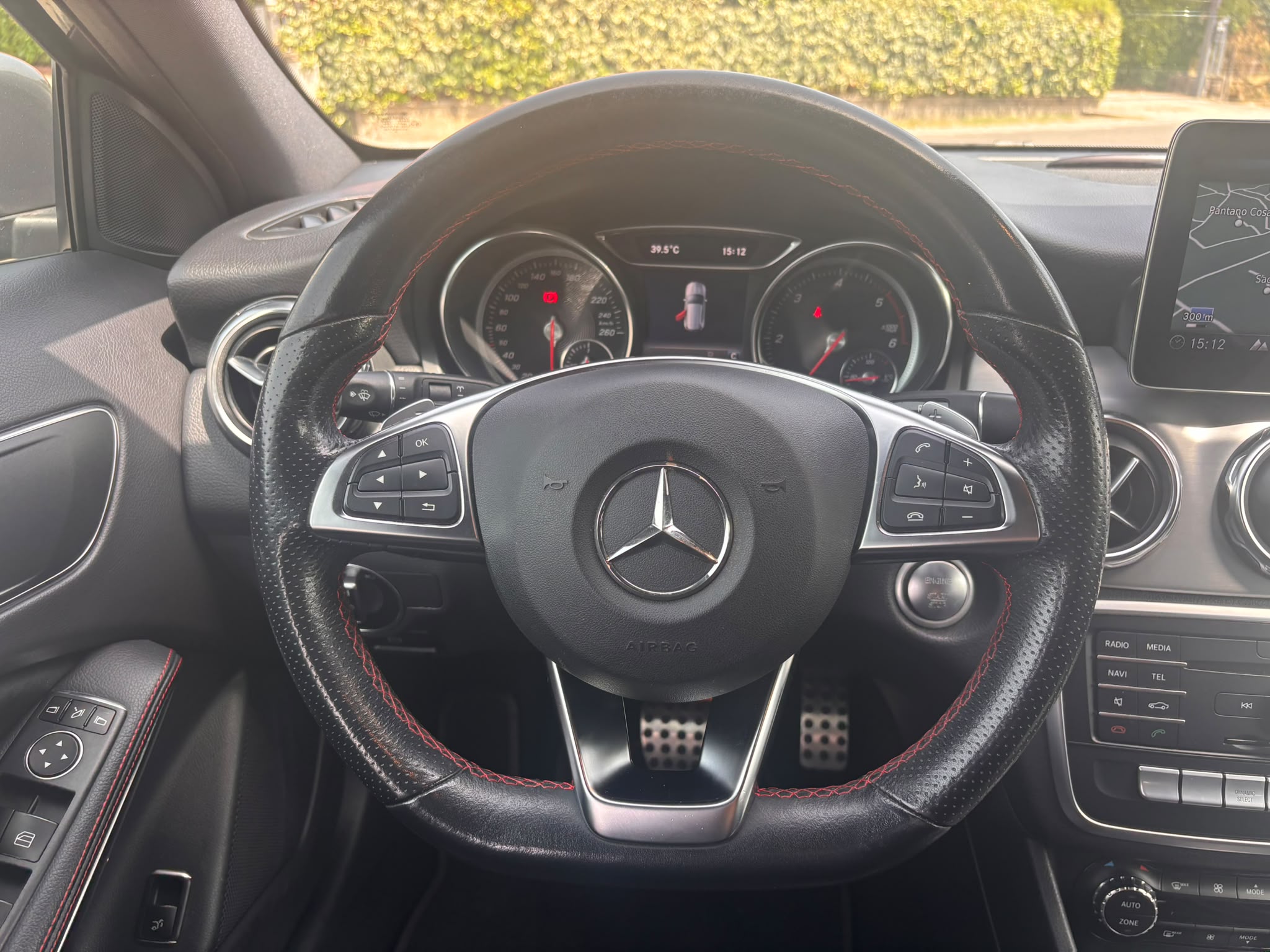 Mercedes-benz GLA 200 d Automatic Premium - immagine 11