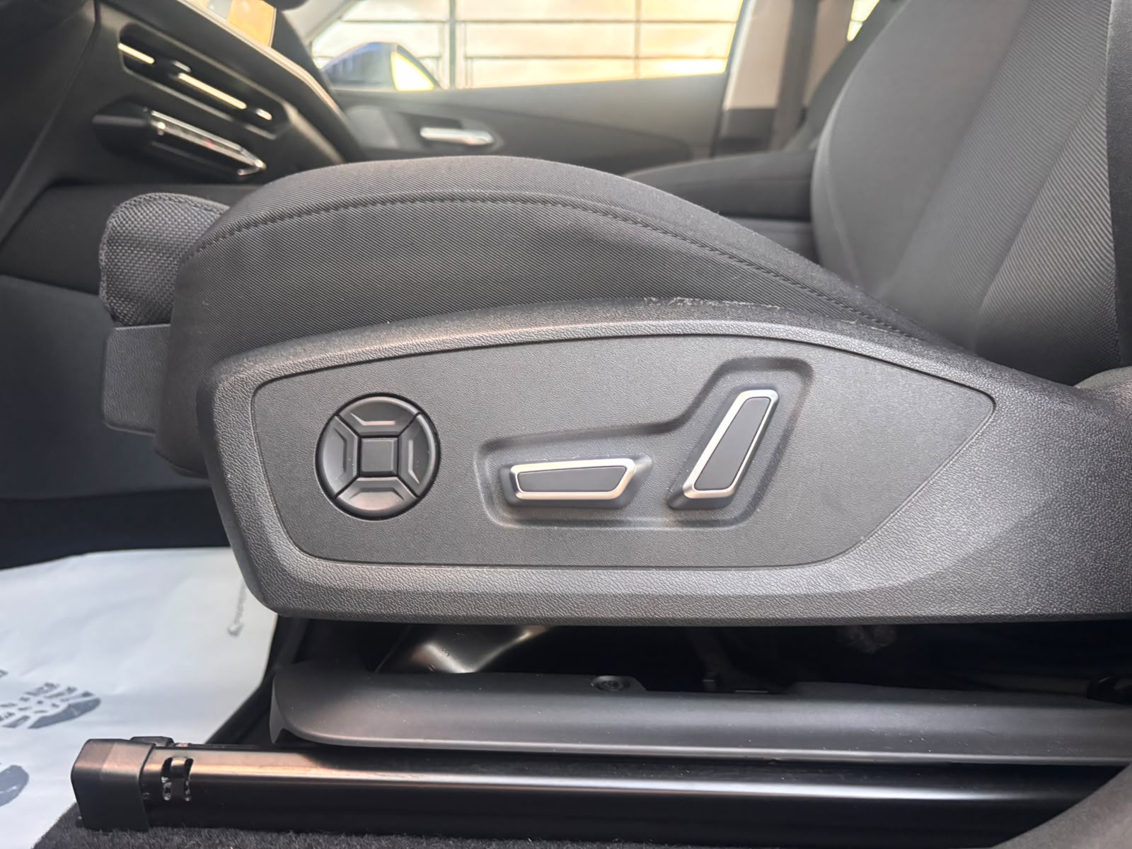 Audi Q3 35 TDI S tronic line edition - immagine 15