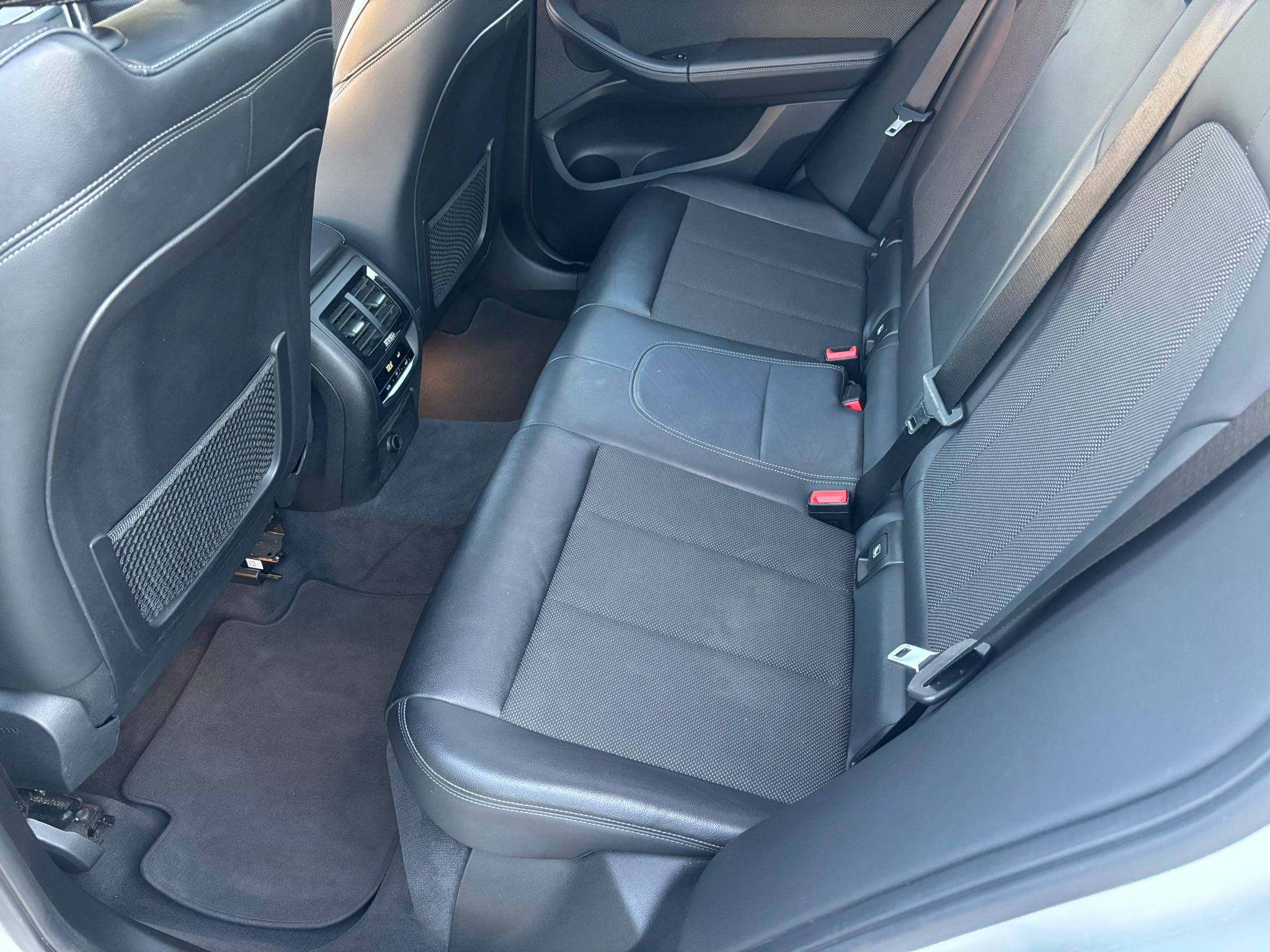 Bmw X3 xDrive20d Luxury - immagine 20