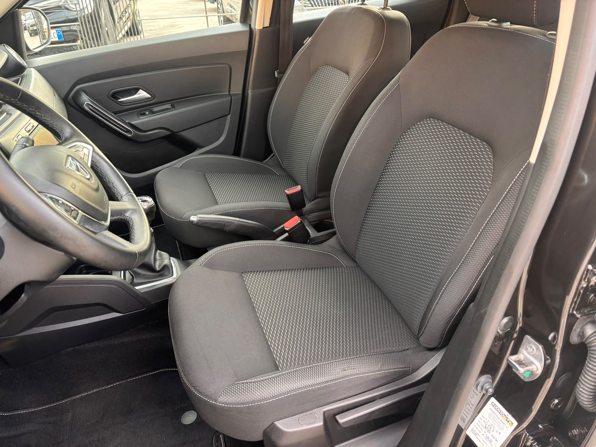 Dacia Duster Duster II 2019 1.5 blue dci Prestige 4x4 s - immagine 10