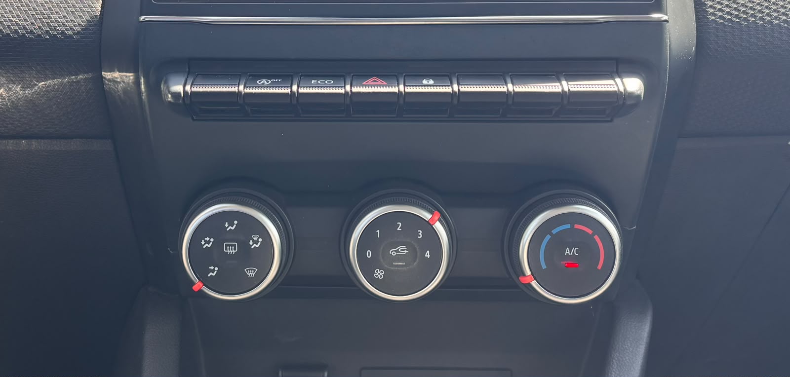 Renault Clio TCe 90 CV 5 porte Zen - immagine 12