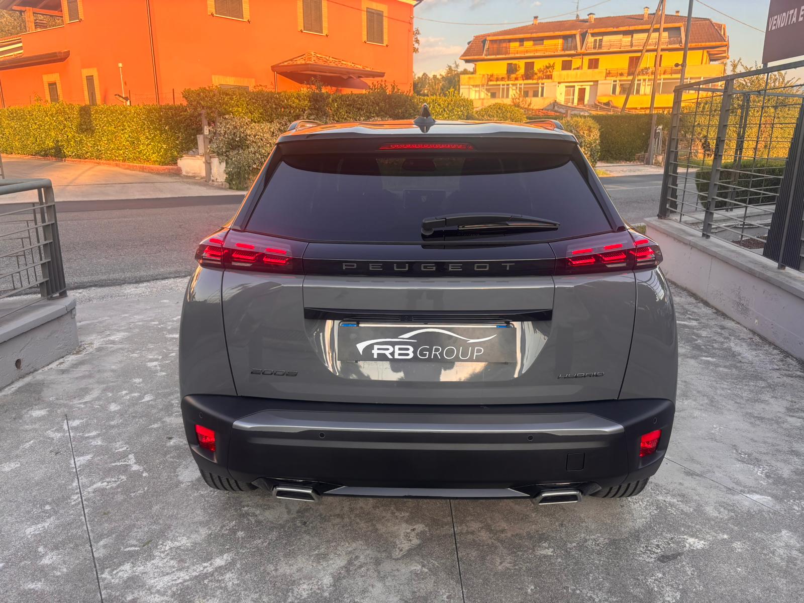 Peugeot 2008 Hybrid 145 e-DCS6 GT KM 0 - immagine 5