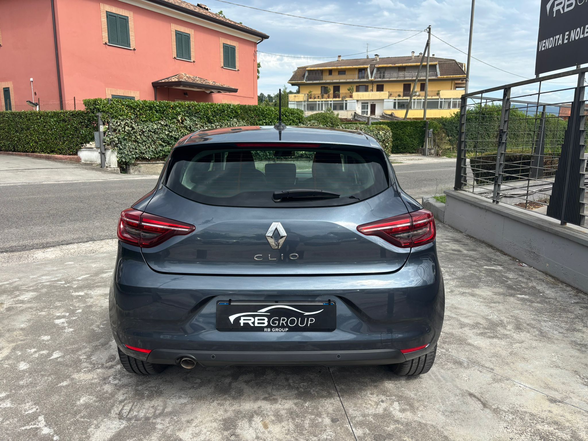 Renault Clio TCe 90 CV 5 porte Techno - immagine 5