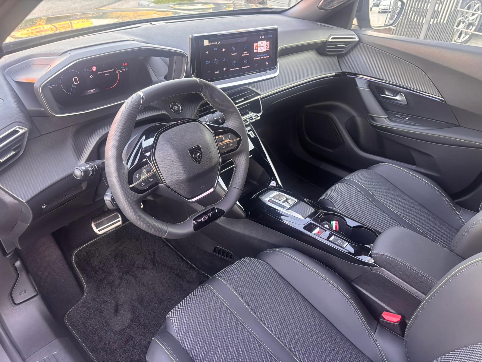 Peugeot 2008 Hybrid 145 e-DCS6 GT KM 0 - immagine 11
