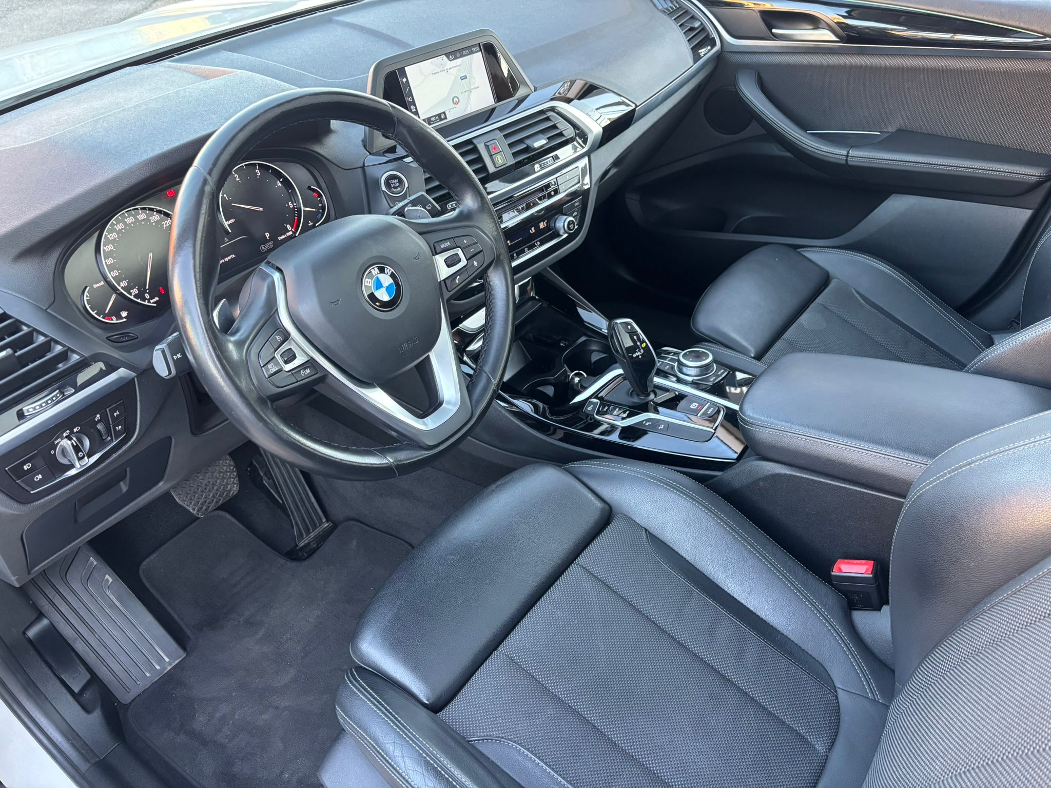 Bmw X3 xDrive20d Luxury - immagine 13