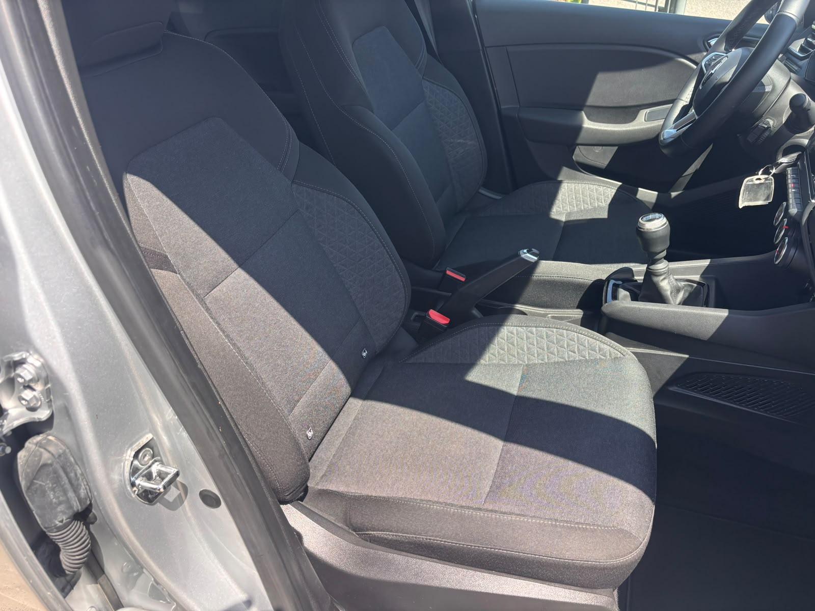 Renault Clio TCe 90 CV 5 porte Zen - immagine 8