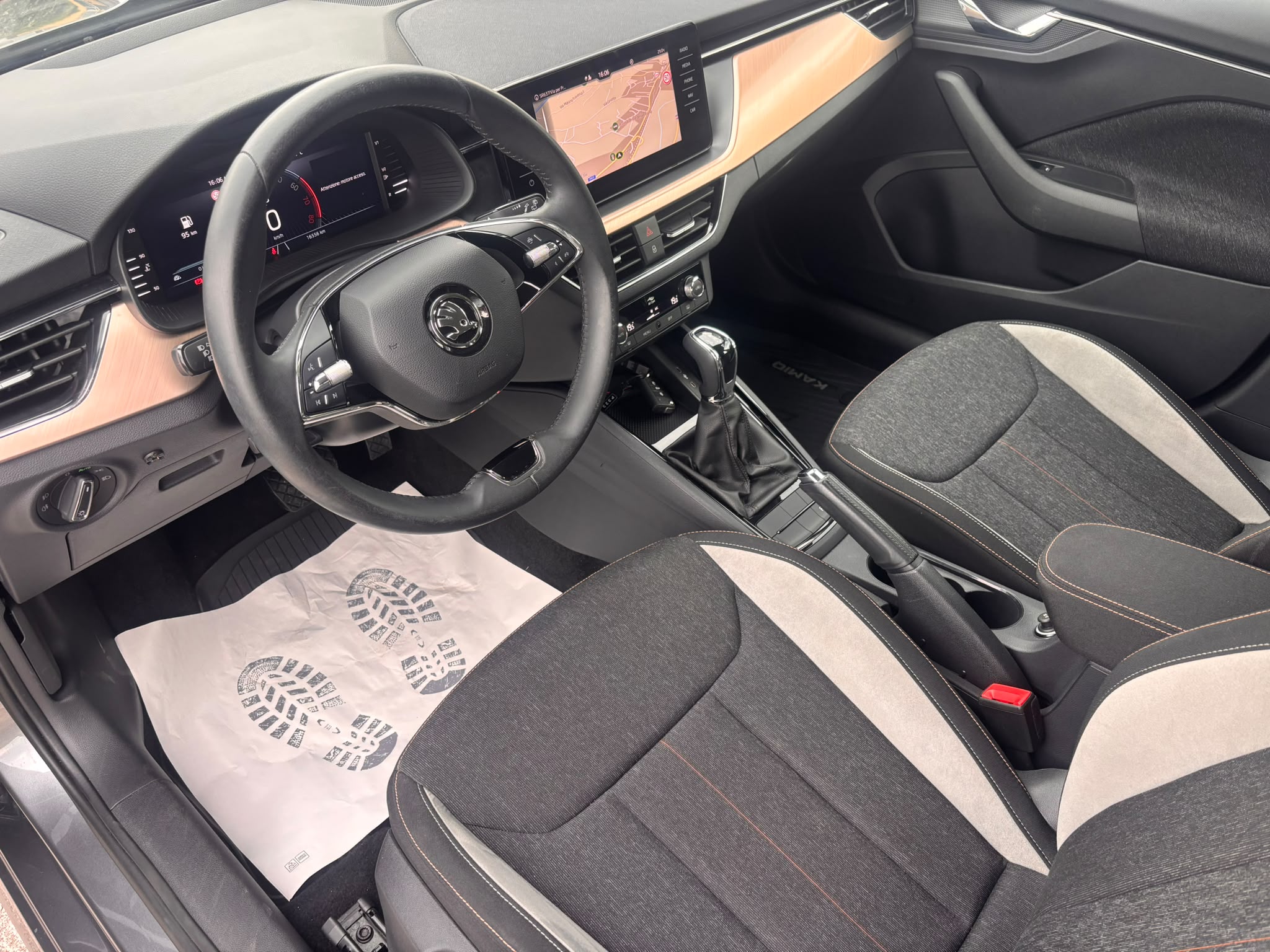 Skoda Kamiq 1.5 TSI ACT DSG Monte Carlo - immagine 9
