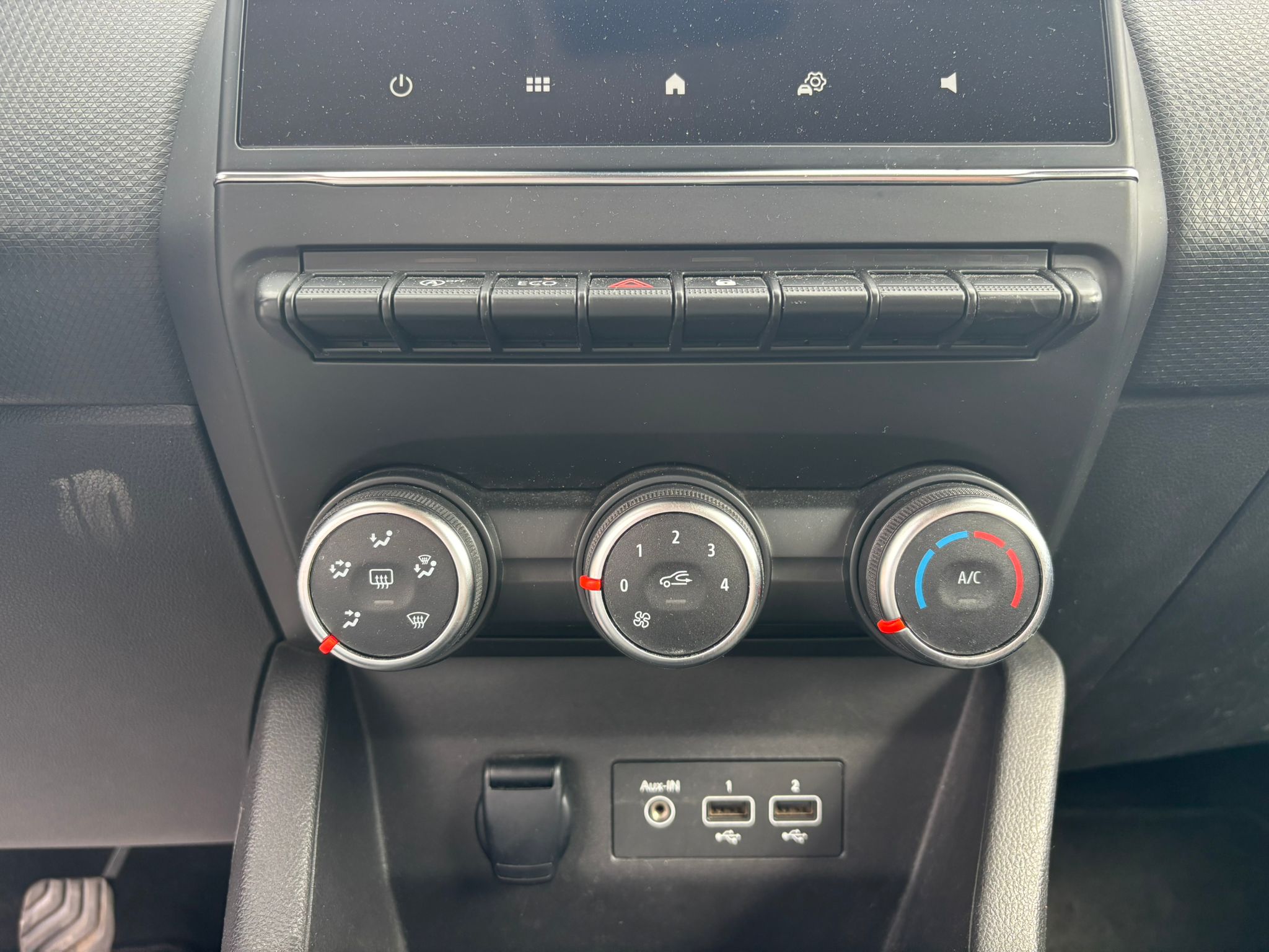 Renault Clio TCe 90 CV 5 porte Techno - immagine 10