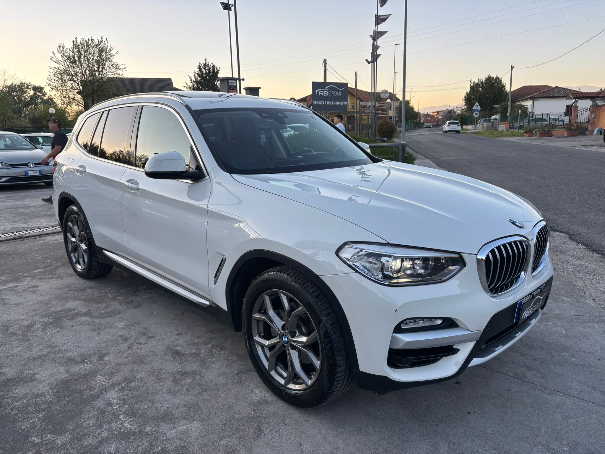 Bmw X3 xDrive20d Luxury - immagine 3