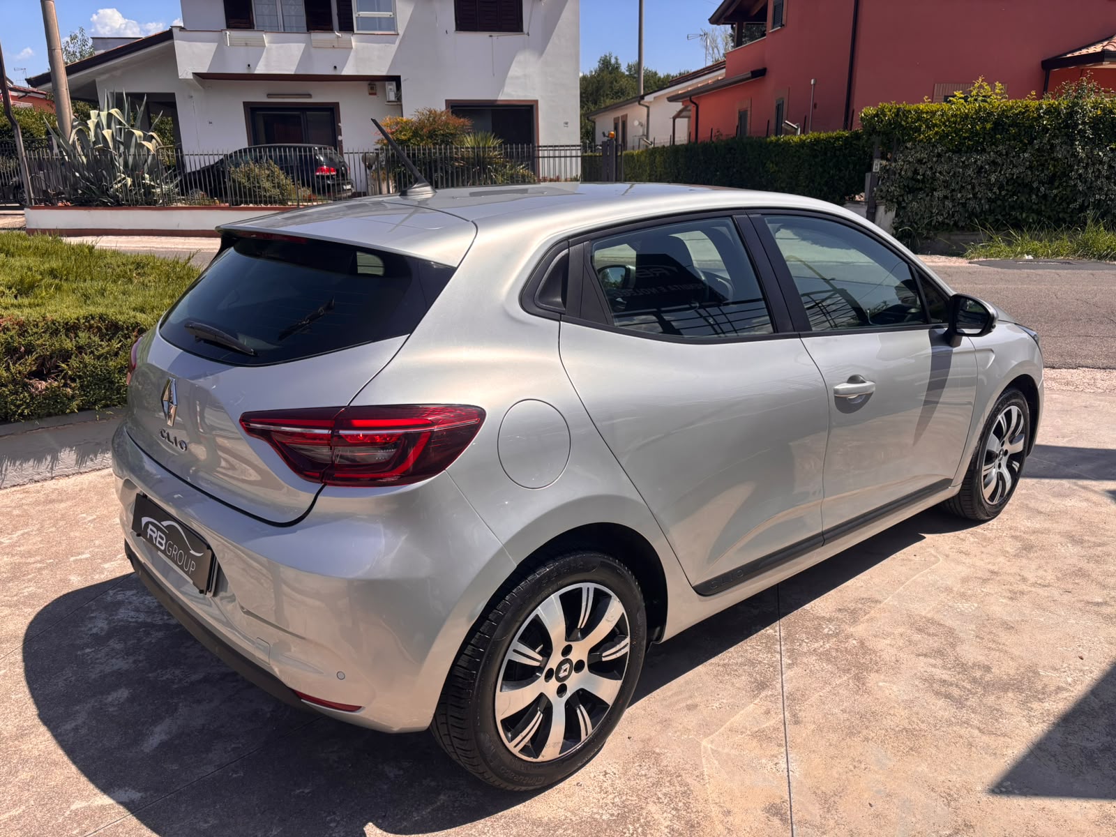 Renault Clio TCe 90 CV 5 porte Zen - immagine 4
