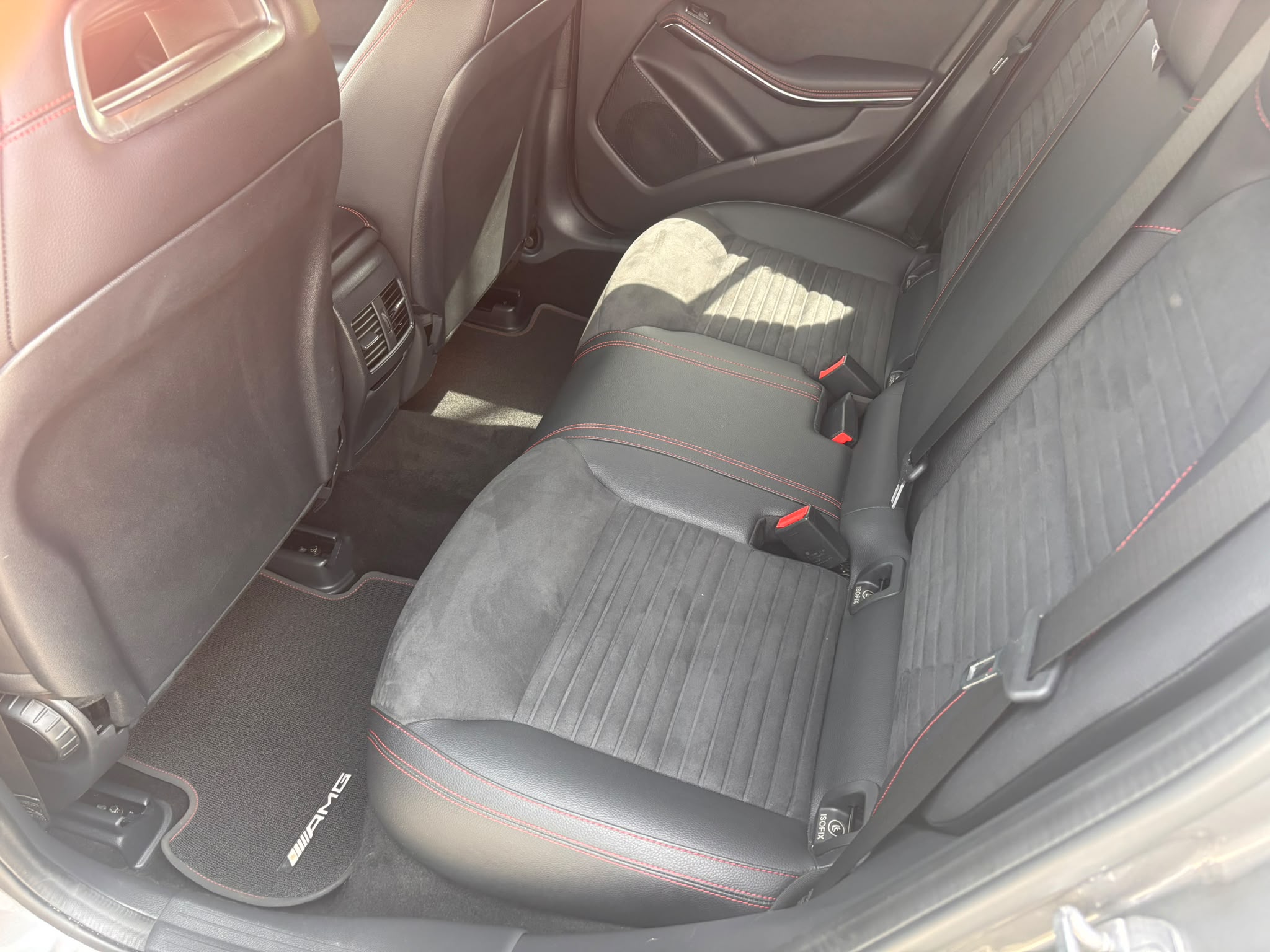 Mercedes-benz GLA 200 d Automatic Premium - immagine 18