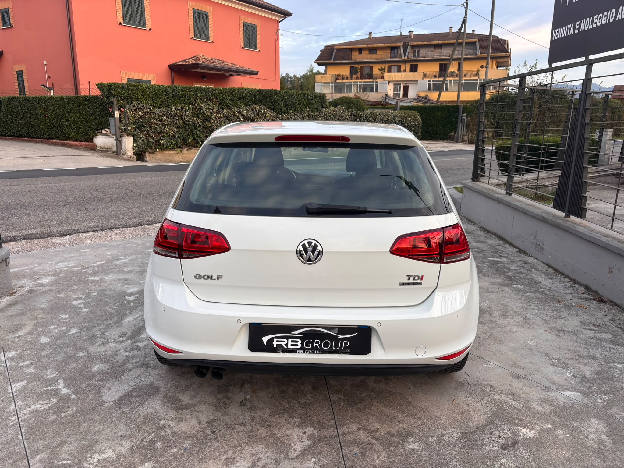 Volkswagen Golf VII 2014 5p 1.6 tdi Highline 4motion - immagine 5