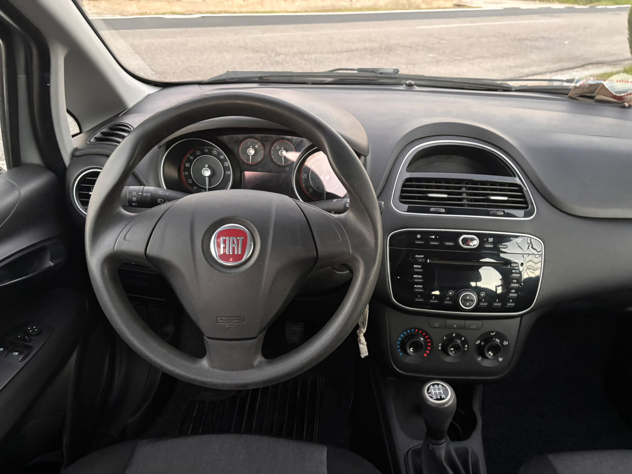 Fiat Punto 1.2 8V 5 porte Lounge - immagine 7