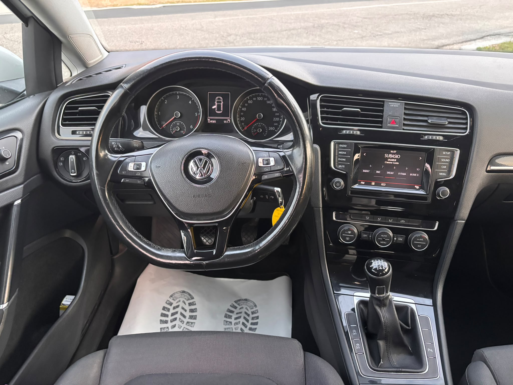 Volkswagen Golf VII 2014 5p 1.6 tdi Highline 4motion - immagine 11