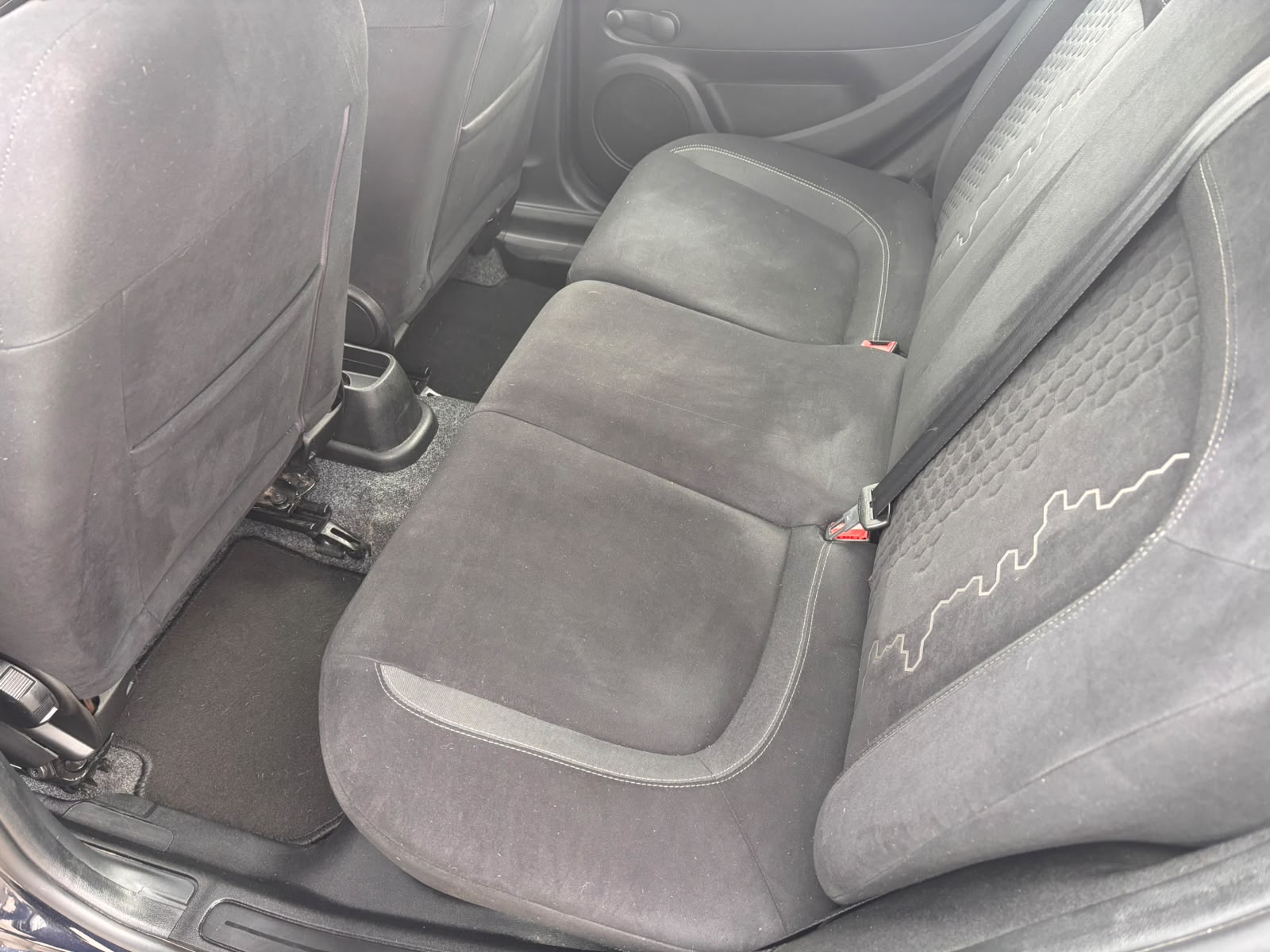 Fiat Punto 1.3 MJT II 75 CV 5 porte Lounge - immagine 11