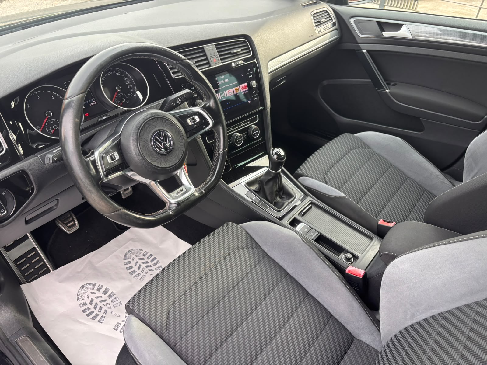 Volkswagen Golf VII 2017 5p 1.6 tdi R Line 115cv - immagine 10