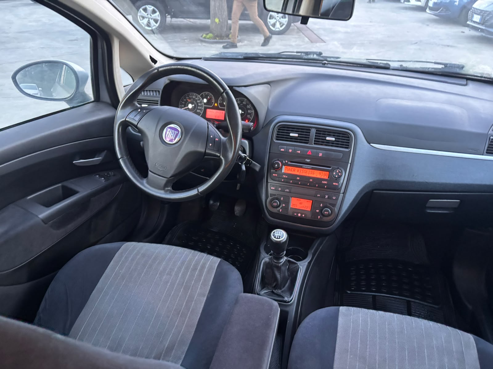 Fiat Grande Punto 1.3 MJT 90 CV 5 porte Emotion - immagine 7