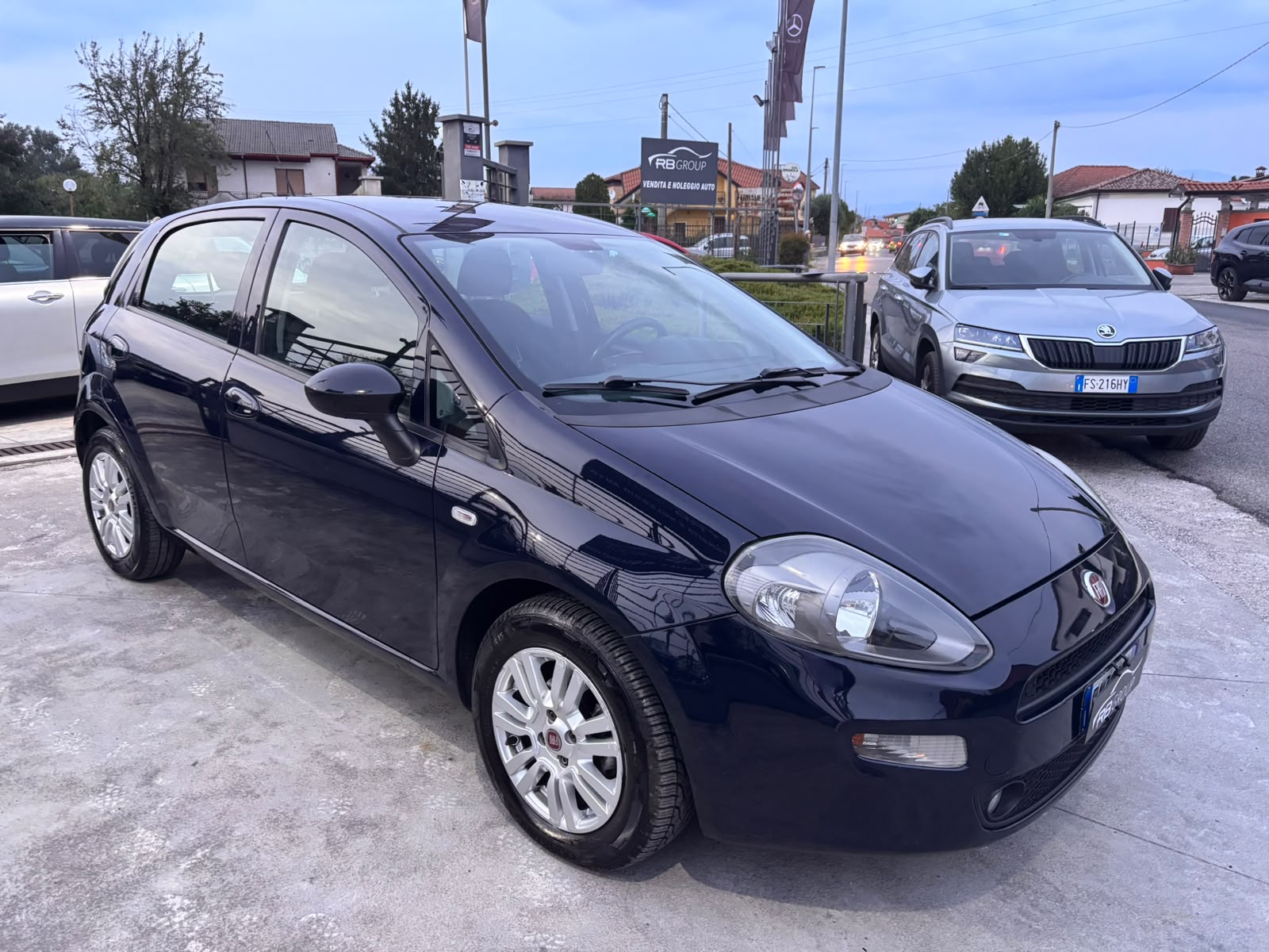 Fiat Punto 1.3 MJT II 75 CV 5 porte Lounge - immagine 3