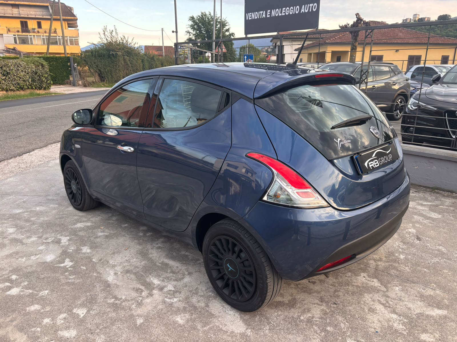 Lancia Ypsilon III 2021 1.0 firefly hybrid Gold Plus s - immagine 6