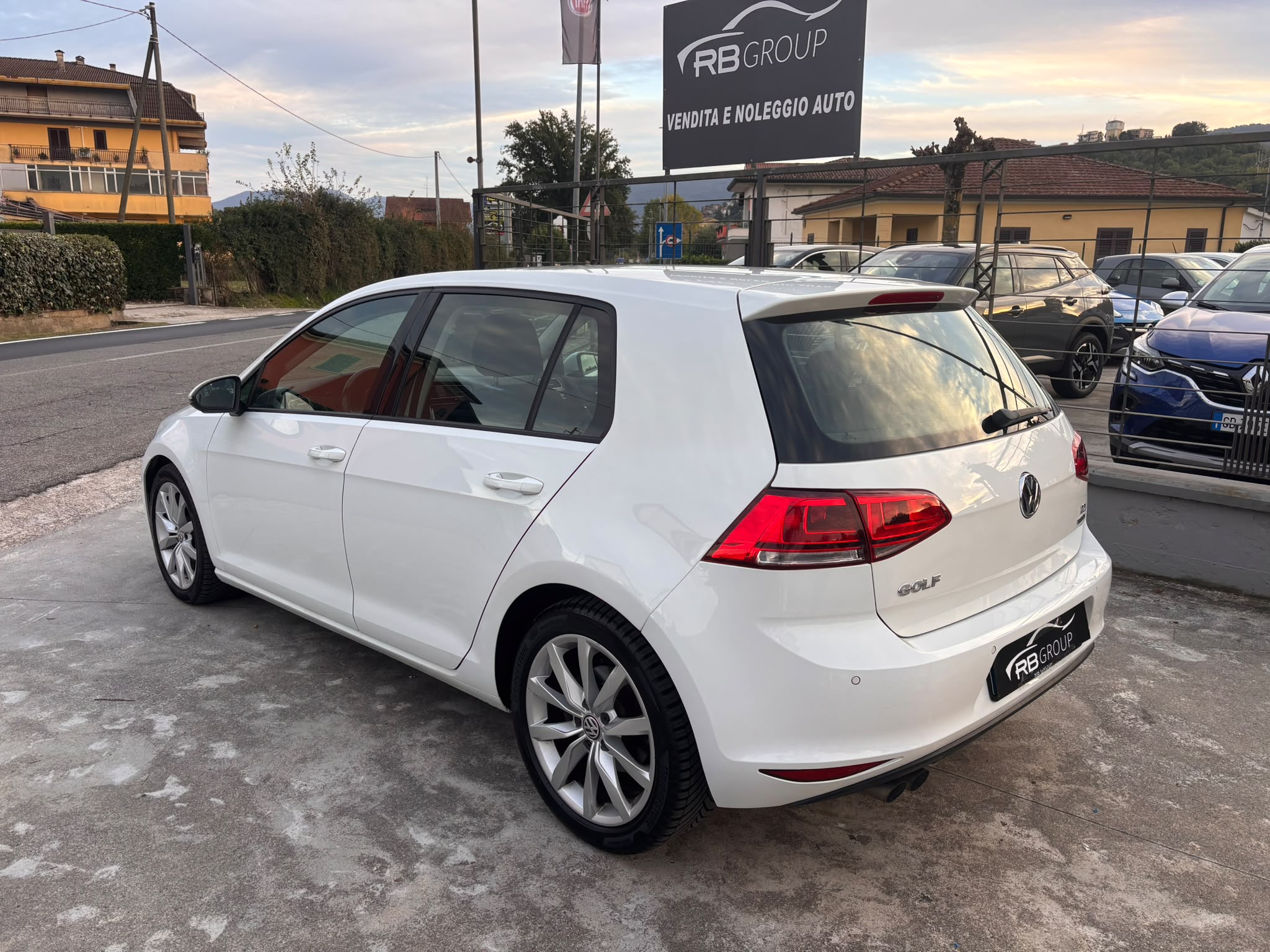 Volkswagen Golf VII 2014 5p 1.6 tdi Highline 4motion - immagine 6