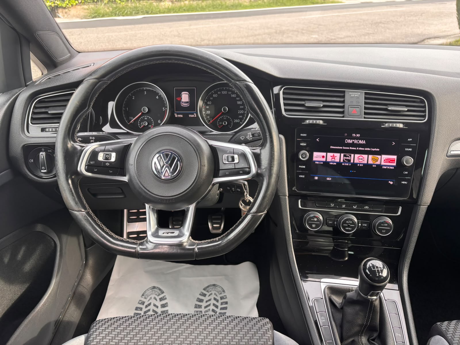 Volkswagen Golf VII 2017 5p 1.6 tdi R Line 115cv - immagine 13