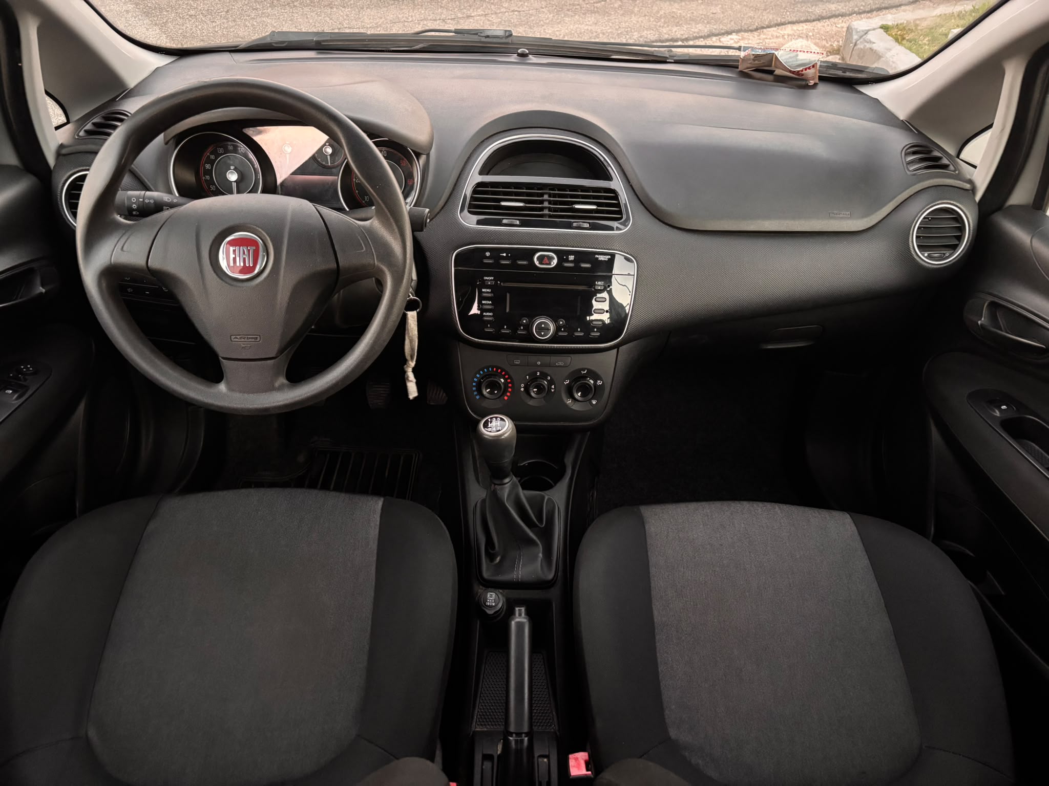 Fiat Punto 1.2 8V 5 porte Lounge - immagine 8