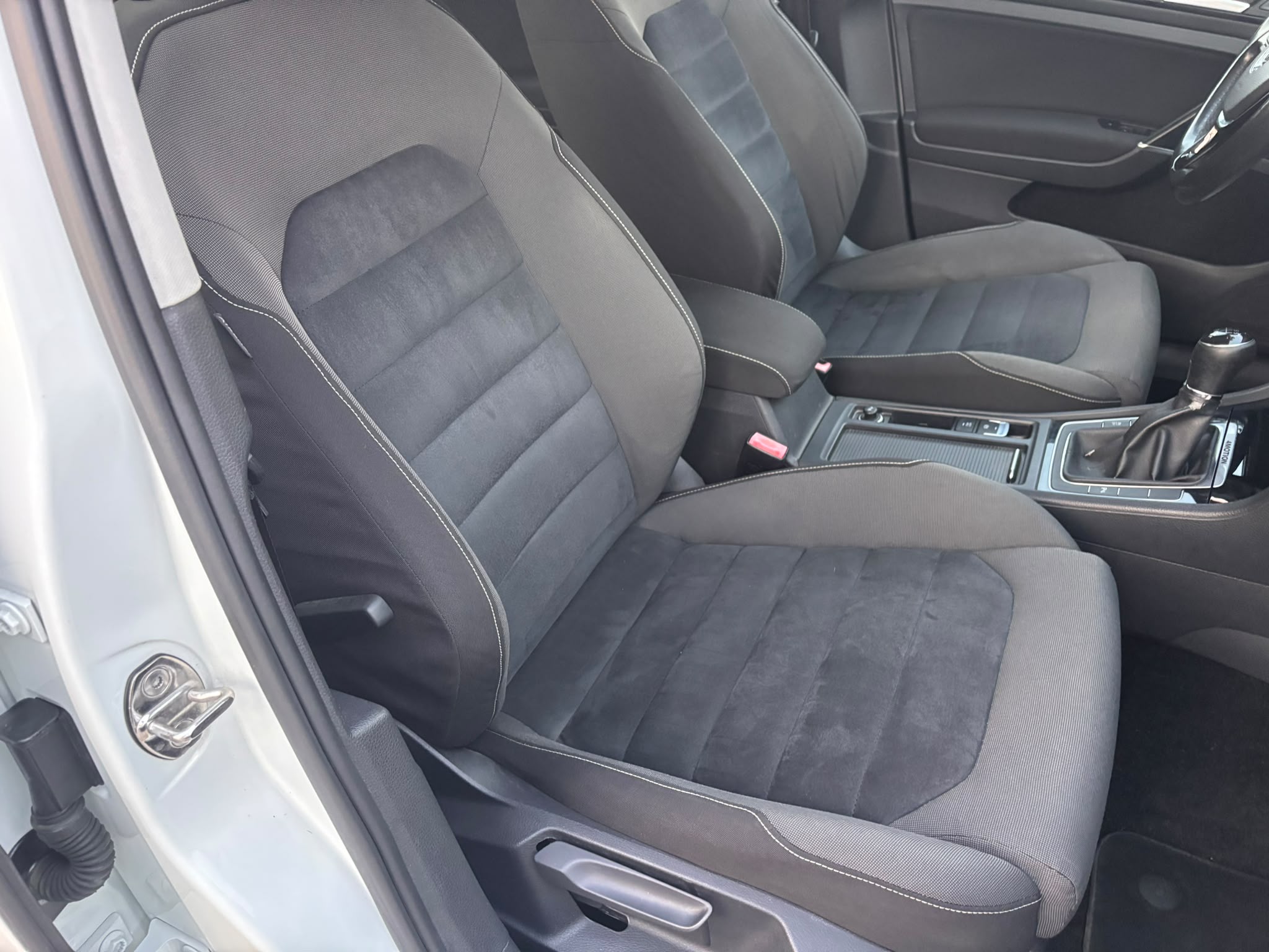 Volkswagen Golf VII 2014 5p 1.6 tdi Highline 4motion - immagine 9
