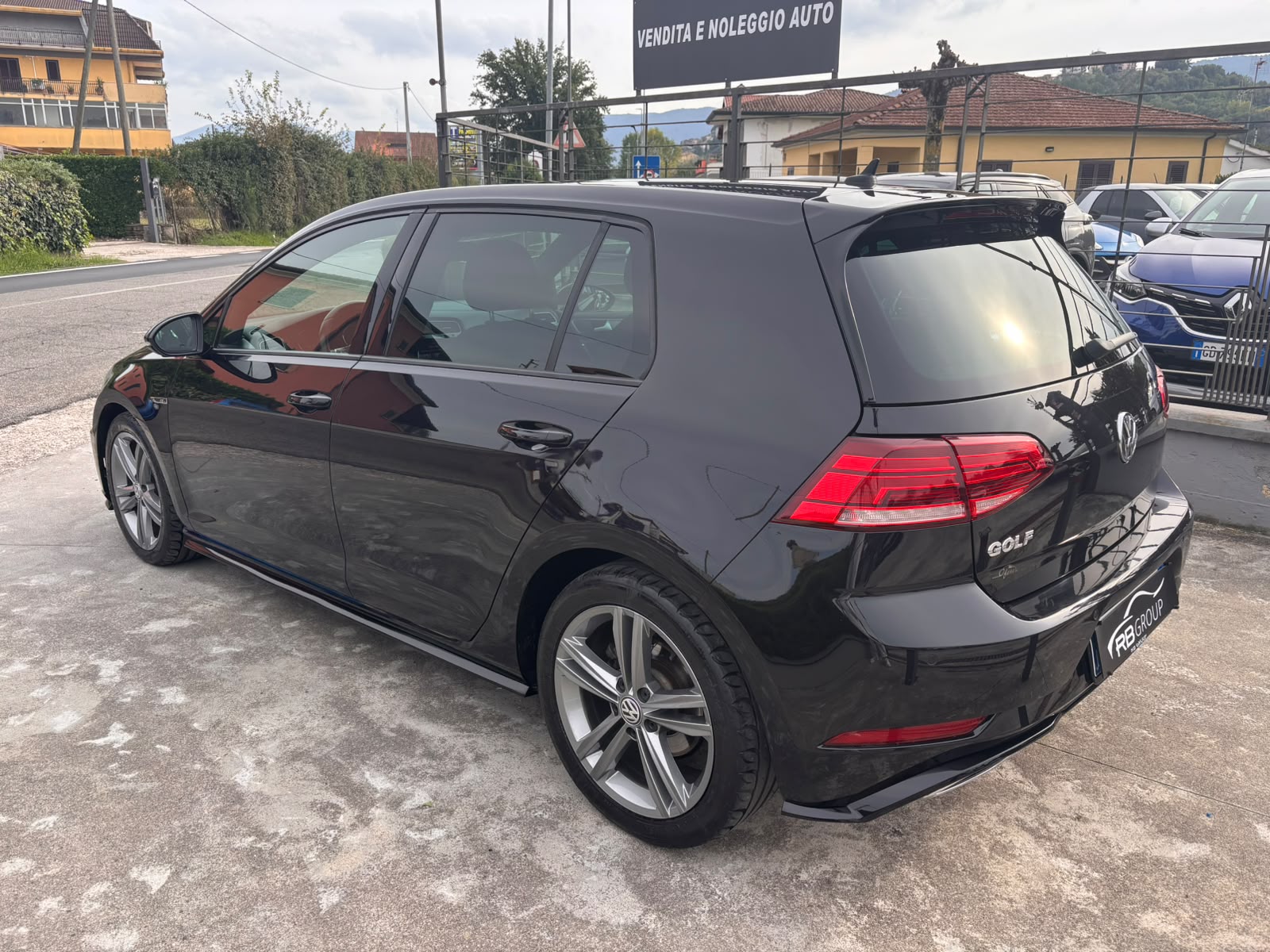 Volkswagen Golf VII 2017 5p 1.6 tdi R Line 115cv - immagine 6