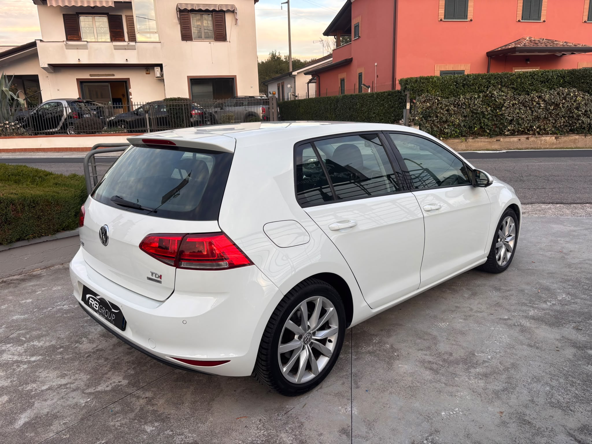 Volkswagen Golf VII 2014 5p 1.6 tdi Highline 4motion - immagine 4